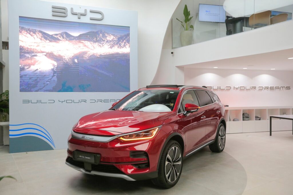 BYD TANG rear view